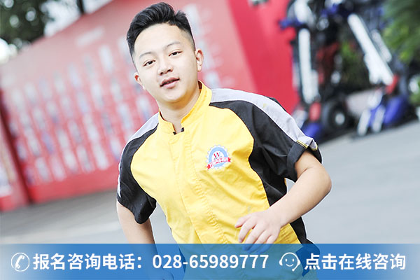 万通学子——杜国滔