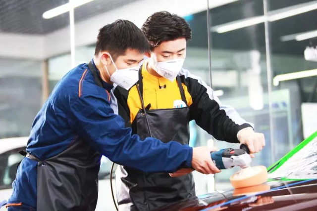 国庆万通行热搜！越来越多大学生回炉读职校……假期就来这里学技术~