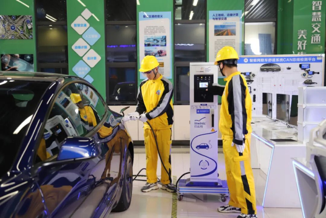 新能源时代，18-35岁把握机会